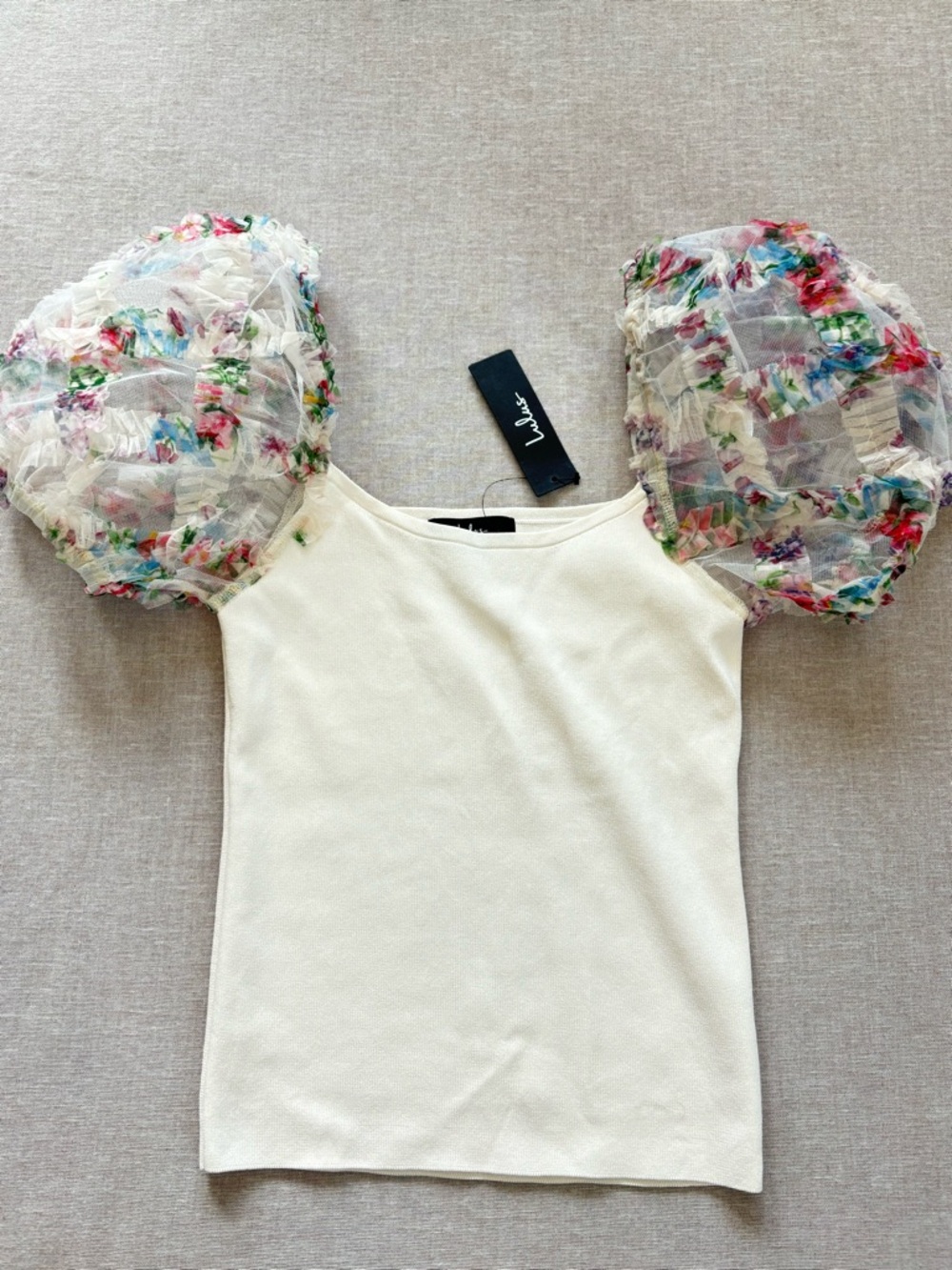 Lulu's Cream Top with Floral Puff Organza Sleeves - Picture 3 of 12